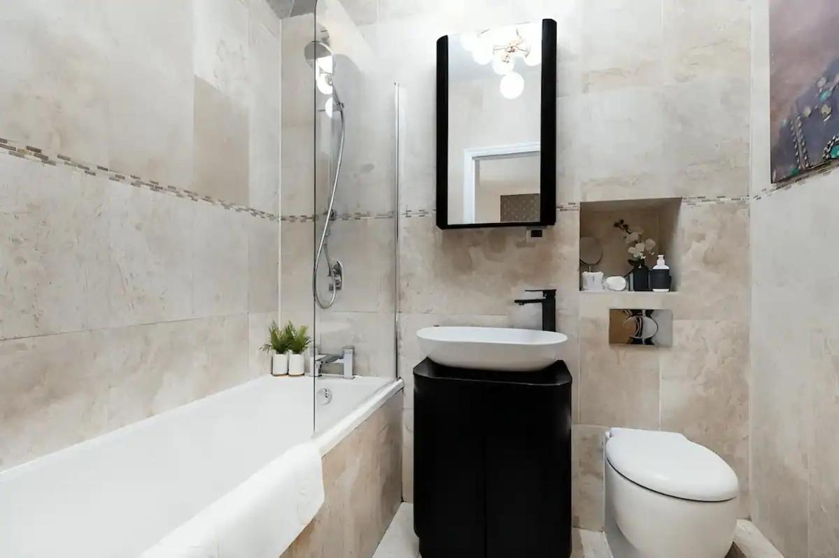 Awesome Leicester Sq! Fashion Flat For Theatre Families And Happy Friends Apartment London Ngoại thất bức ảnh